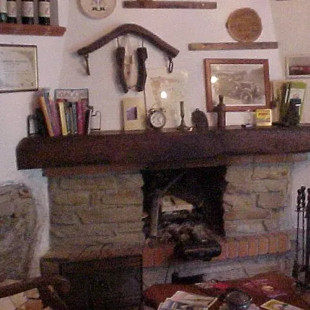 Κατάλυμα σε φάρμα La Rossa *